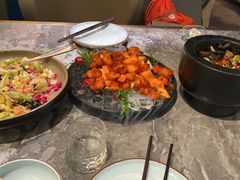 -稻鲜记潮汕砂锅粥