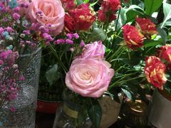 -何兮花店·气球派对鲜花店(马桥银春路万科城店)