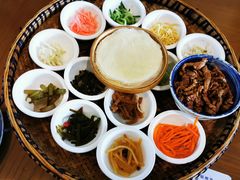 -包整·丝娃娃(一览甲秀楼风景店)