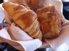 面包篮-圣丰索菲特·2 On 988 Café 自助餐厅