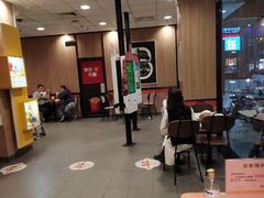 大堂-麦当劳(清溪店)