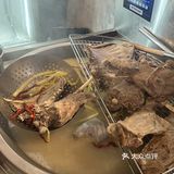 家附近羊肉馆子到是挺多，不过就数这家最味道最好！
