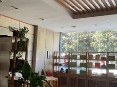 -翔龙茶文化酒店(汉中高铁站万邦旗舰店)