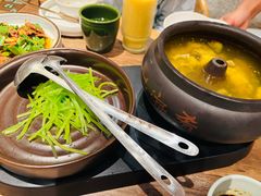 -云海肴·汽锅鸡·云南代表菜(浦江欢乐颂店)