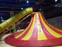 -兔子坡亲子儿童乐园(东方商厦店)