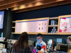 -星巴克(广州南站A18检票口楼上)