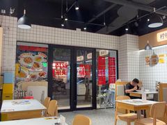 -樂麗餐室 · 本地茶餐廳(扬名广场店)