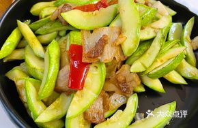 Stir-fried Zucchini with Salted Pork