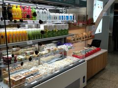 面包甜点陈列柜-仟吉KenGee(武汉高铁站店)