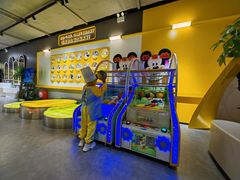 -周黑鸭(武汉汉阳区江城大道永旺店)