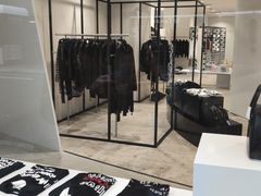 -川久保玲(大阪店)