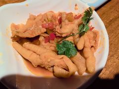 脱骨凤爪-乔街深夜食堂·小龙虾·高压锅生蚝(杭州总店)
