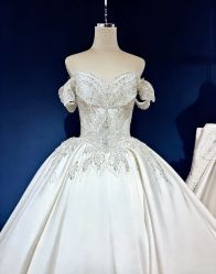 -MISS MIA 婚纱品牌馆