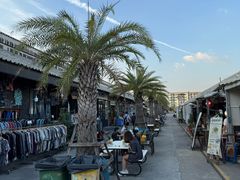 -席娜卡琳火车铁道夜市