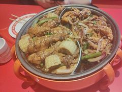-多嘴肉蟹煲(万达店)