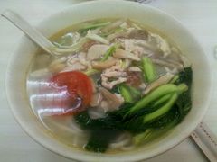 鸡丝野菌米线-咬不得高祖生煎·简餐(高银街店)