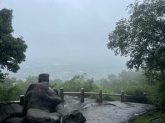 -灵岩山风景区