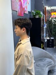 -藤野造型专业烫染接发