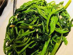 -Cau Go Vietnamese Cuisine