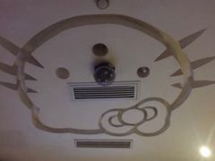 -唛客疯量贩式KTV(金飞达广场店)