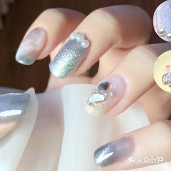 ins风超A气质晶石猫眼晕染渐变美甲，今日份酷女孩月