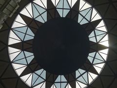 -上海滴水湖皇冠假日酒店