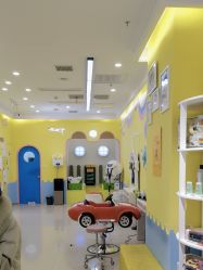 -爆米花儿童美发乐园