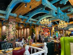 -米德维奇俄式西餐厅(西六道街店)