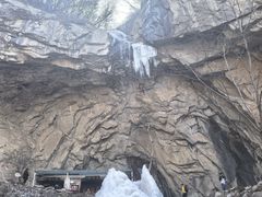 -抱龙峪
