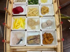 -香麒园·过桥米线·南湖雅宴