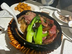 招牌腊味煲仔饭-肥仔文澳门猪骨煲(南京西路店)