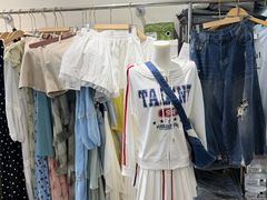 -眷顾自助服装工作室(中南金石国际广场A座店)