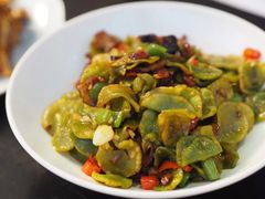 莴笋炒腊肉-渔芙南(三里屯店)