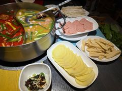 -四季喧黔味豆米火锅(万达广场店)