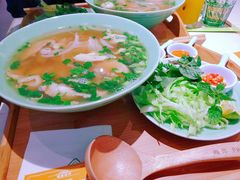 -越弥越南传统美食馆