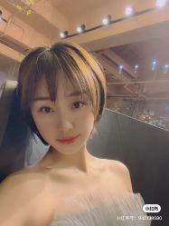 -时尚殿堂明星门店