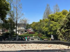 -J Create城市露营咖啡·简餐·宠物(上海动物园店)