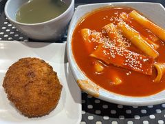 土豆可乐饼-大食代美食广场(迪士尼小镇店)