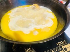 -鲜入围煮花胶鸡海鲜火锅