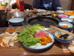 -明洞阿姨·韩式酱蟹烤肉·创意料理(三元桥店)