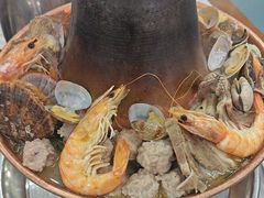 -一口猪海鲜浑锅·东北家常菜