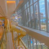 0元体验10米高空室内旋转滑梯