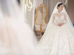 -艾米丽婚纱礼服