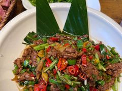 -老滇山寨•云南特色菜•地方菜•民族风情歌舞表演(金碧店)