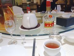 -顺峰海鲜酒楼(省府店)