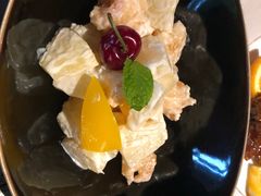 -穹六人间 people 6(岳阳路店)