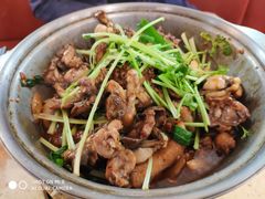 -芳村榕树头叹佬鸡煲(体育西店)