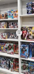 -逝水玩具折扣店