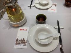 餐具摆设-新吉士·上海菜(浦东LCM置汇旭辉店)