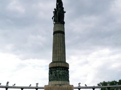 -人民防洪胜利纪念塔